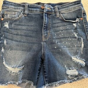 JUDY BLUE denim shorts size Large inseam 4 inches